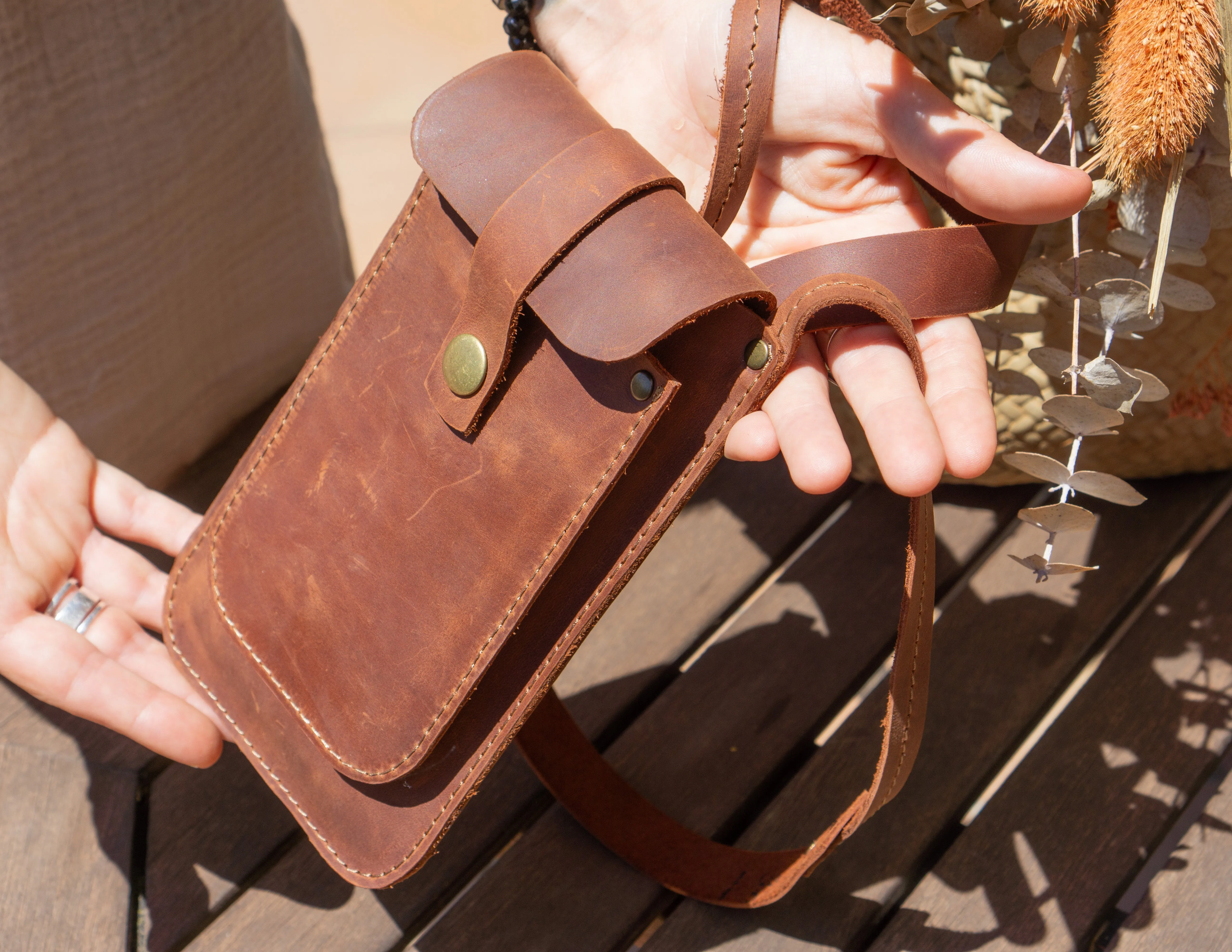 Artisan leather phone bag | Crossbody pouch women's