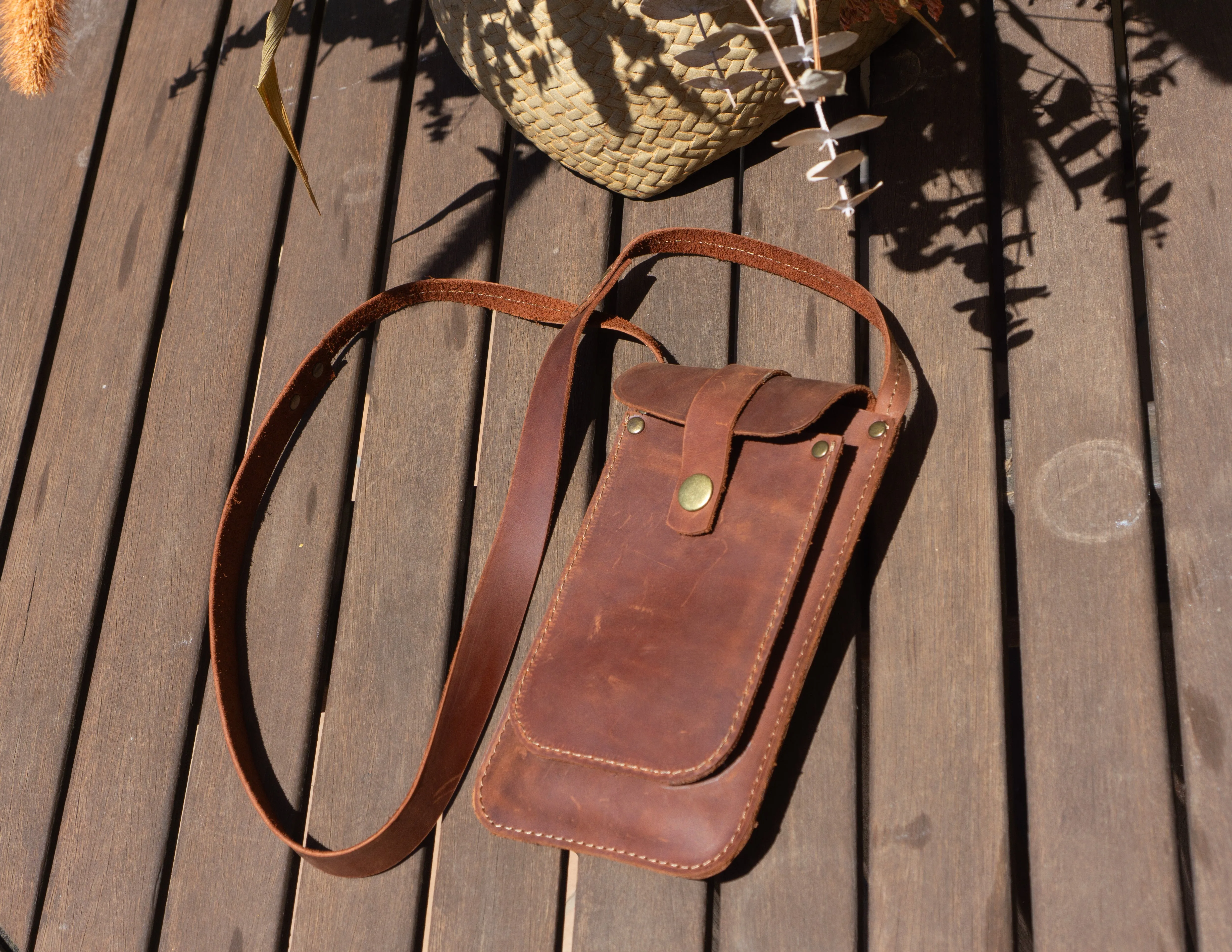 Artisan leather phone bag | Crossbody pouch women's