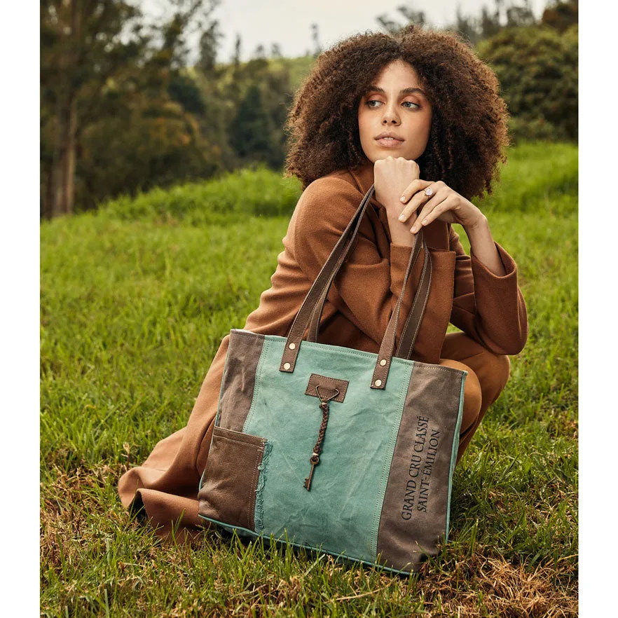 Caribbean Current Tote Bag.