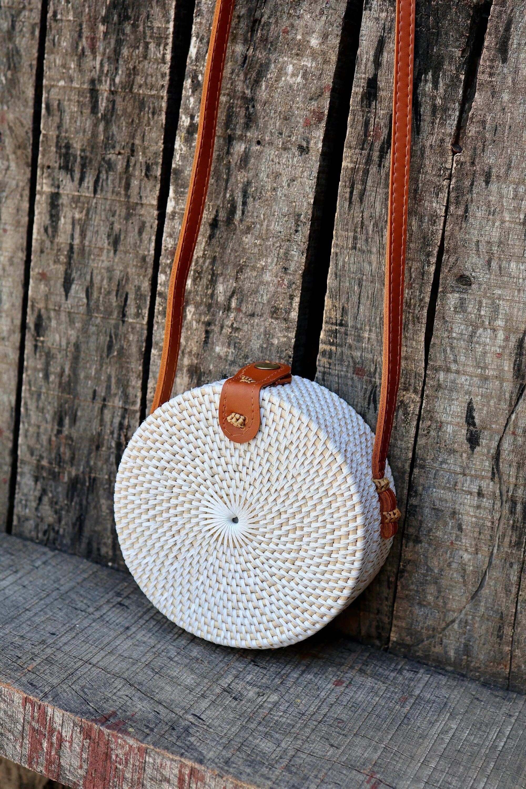 Classic Round White Rattan Bag, Bali Bags, Handwoven Crossbody Purse, Braided Straw Bag, Bali Sling Bags Rattan Bags Gift for her