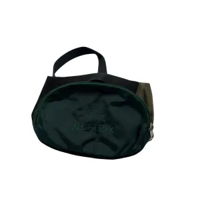 Green   Black Arc'Teryx x Beams FW17 Waist Bag