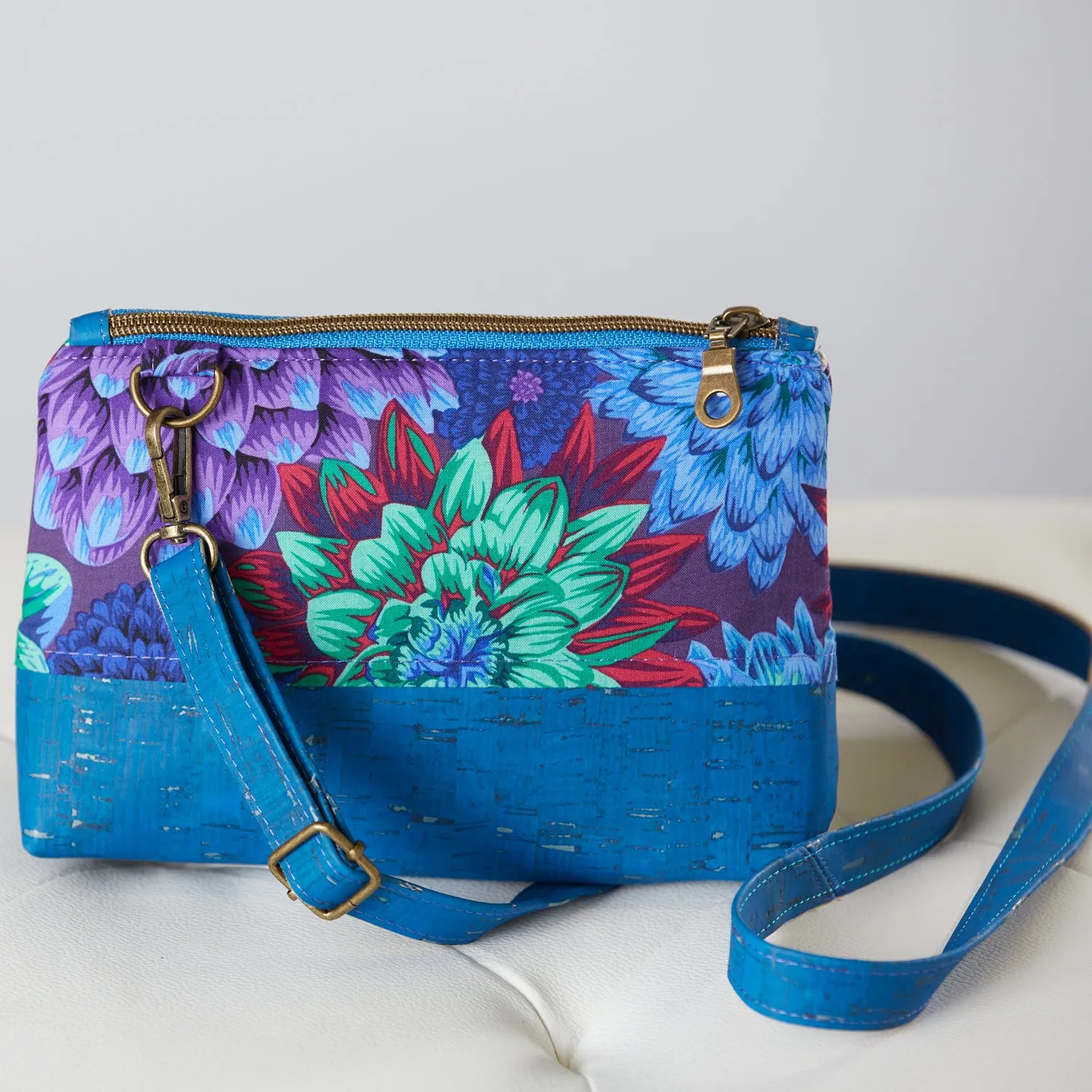 Kaffe Fassett Mia Bag Kit - Sapphire Cork