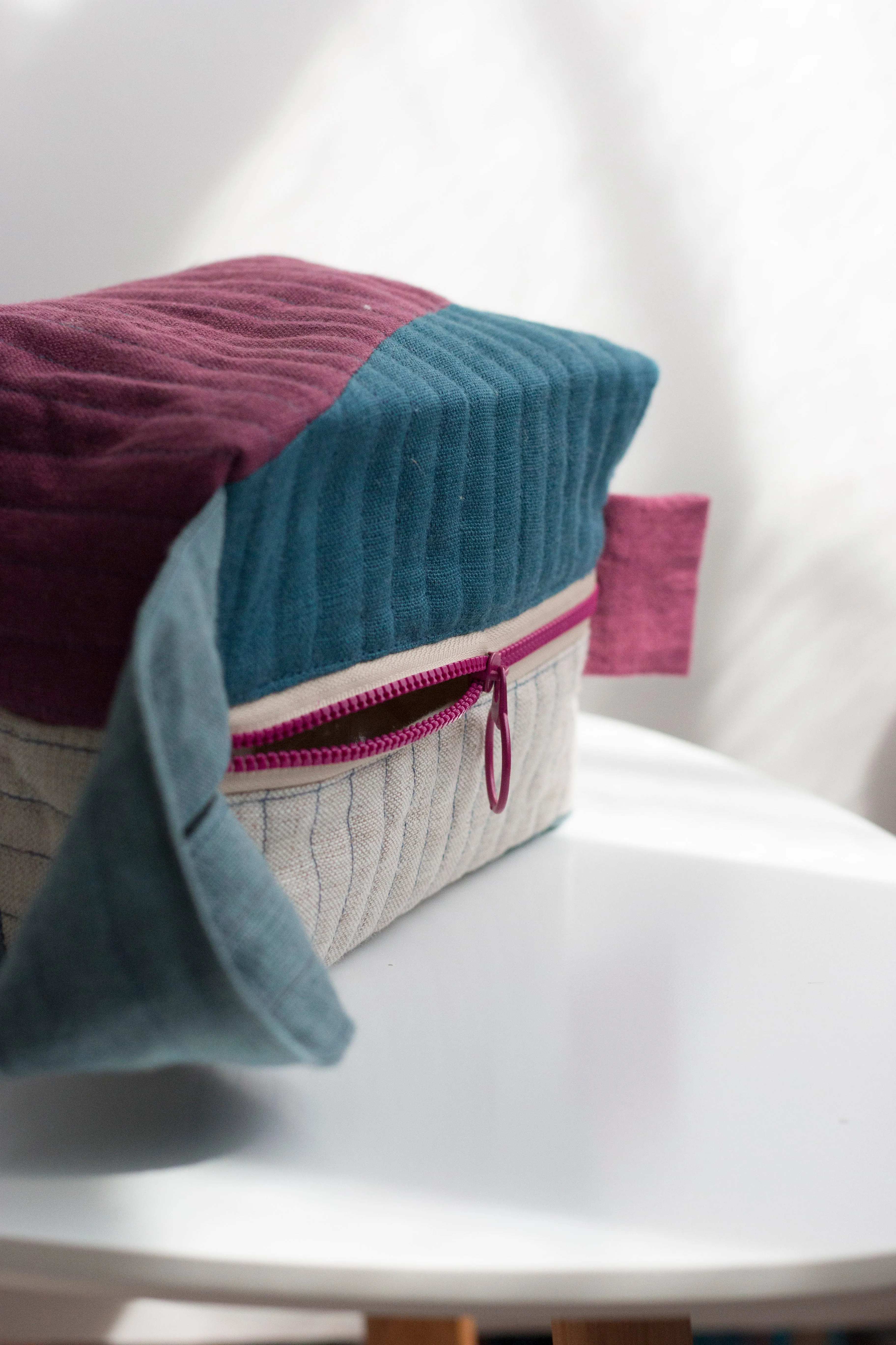 Linen Quilted Pouch (Wine Blue)