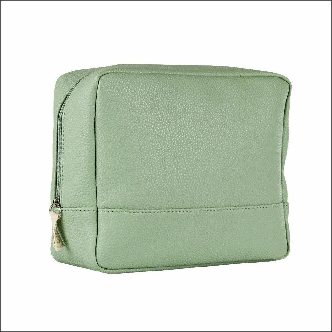 Natio Green Medium Toiletry Bag