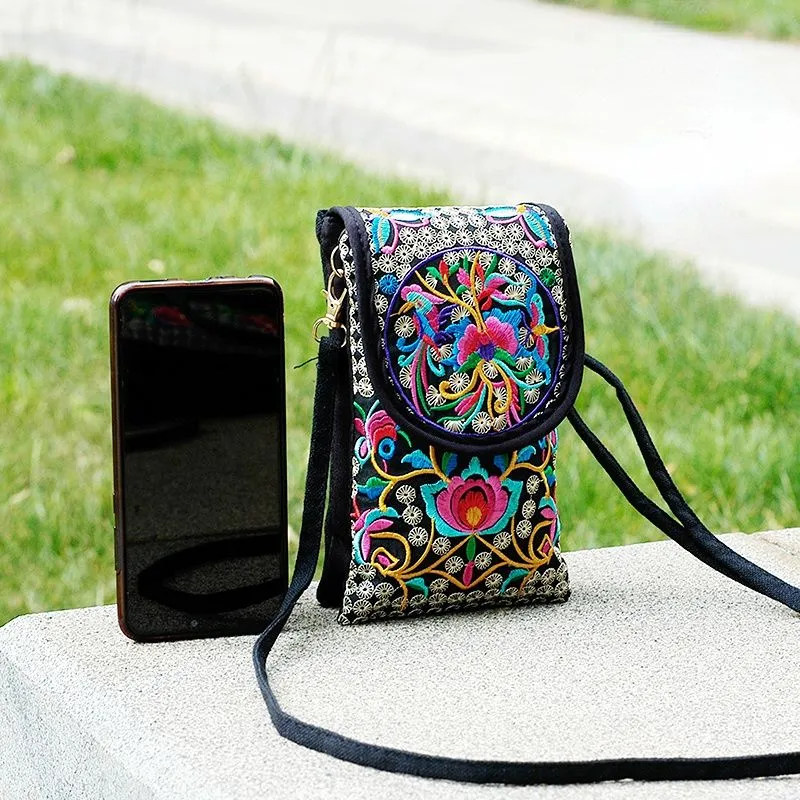 New Ethnic Embroidery Fashion Slung Bag Mobile Phone Bag Female Joker Mini Lady Shoulder Mobile Phone Bag