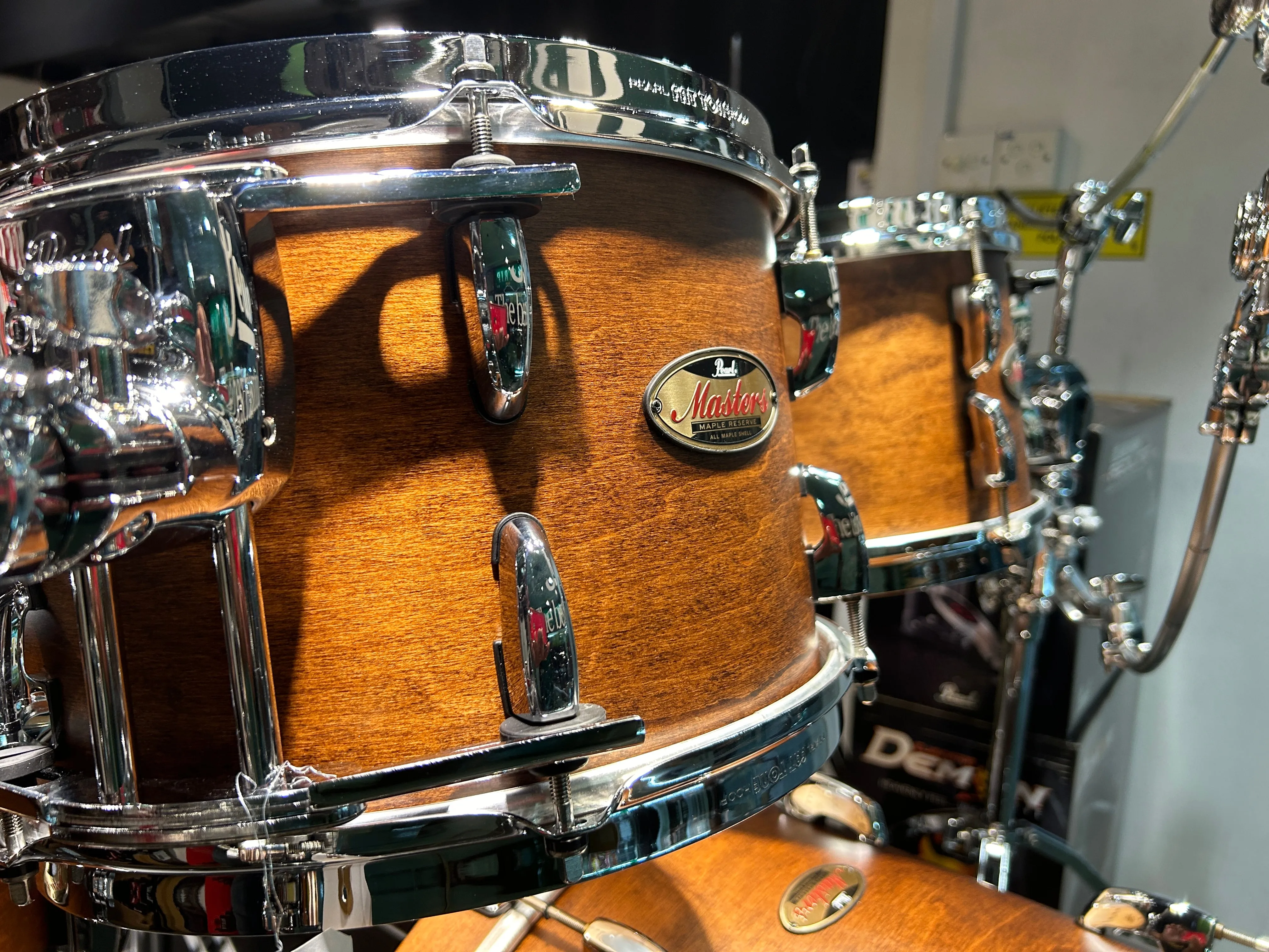 Pearl Masters Maple Reserve series in Matte Walnut, complete 5 piece shell set including matching snare drum