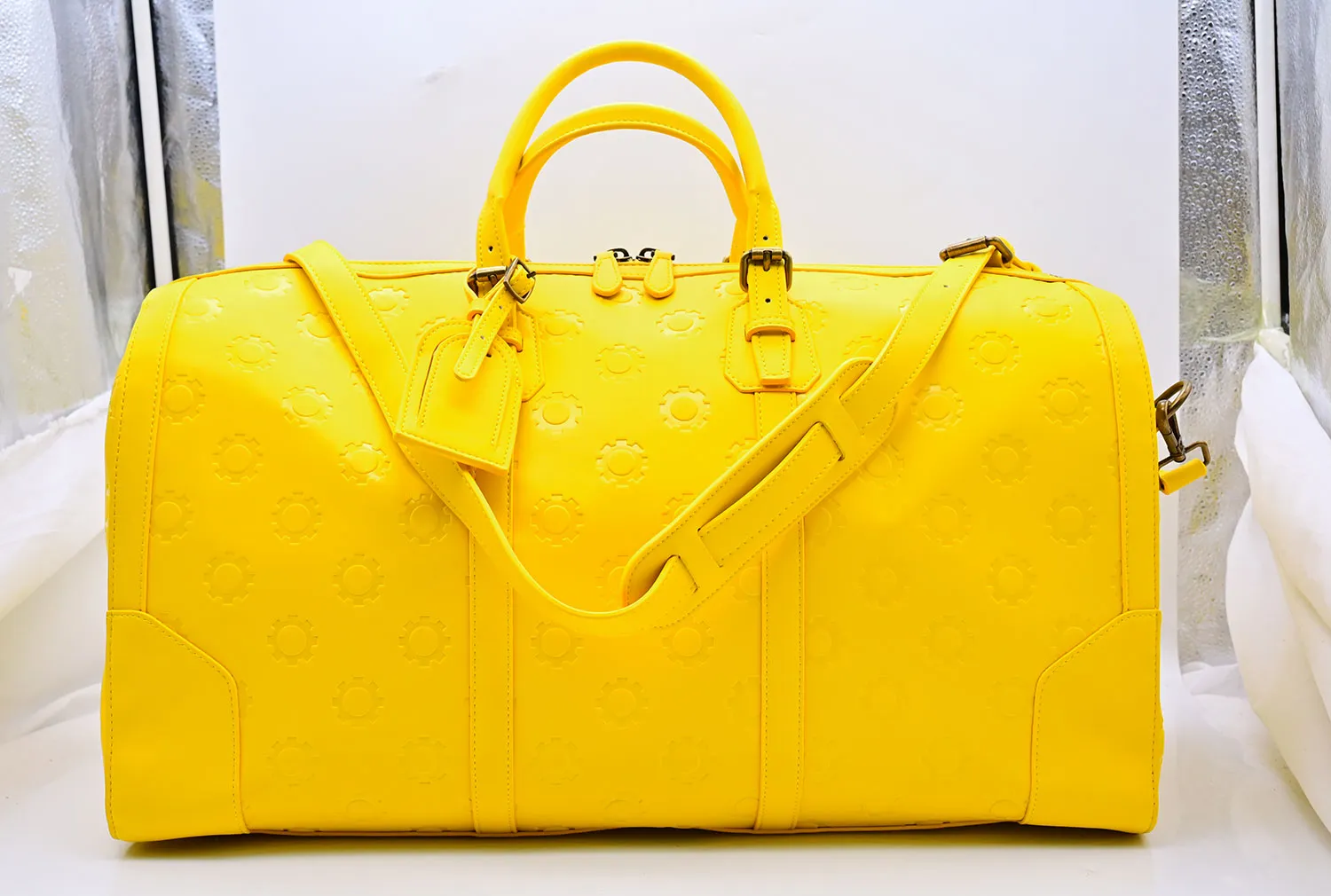 "Travel Gear" Duffle Bag (LEMON DROP)