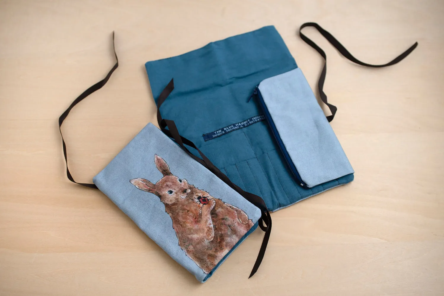 The Blue Rabbit House Needle Case