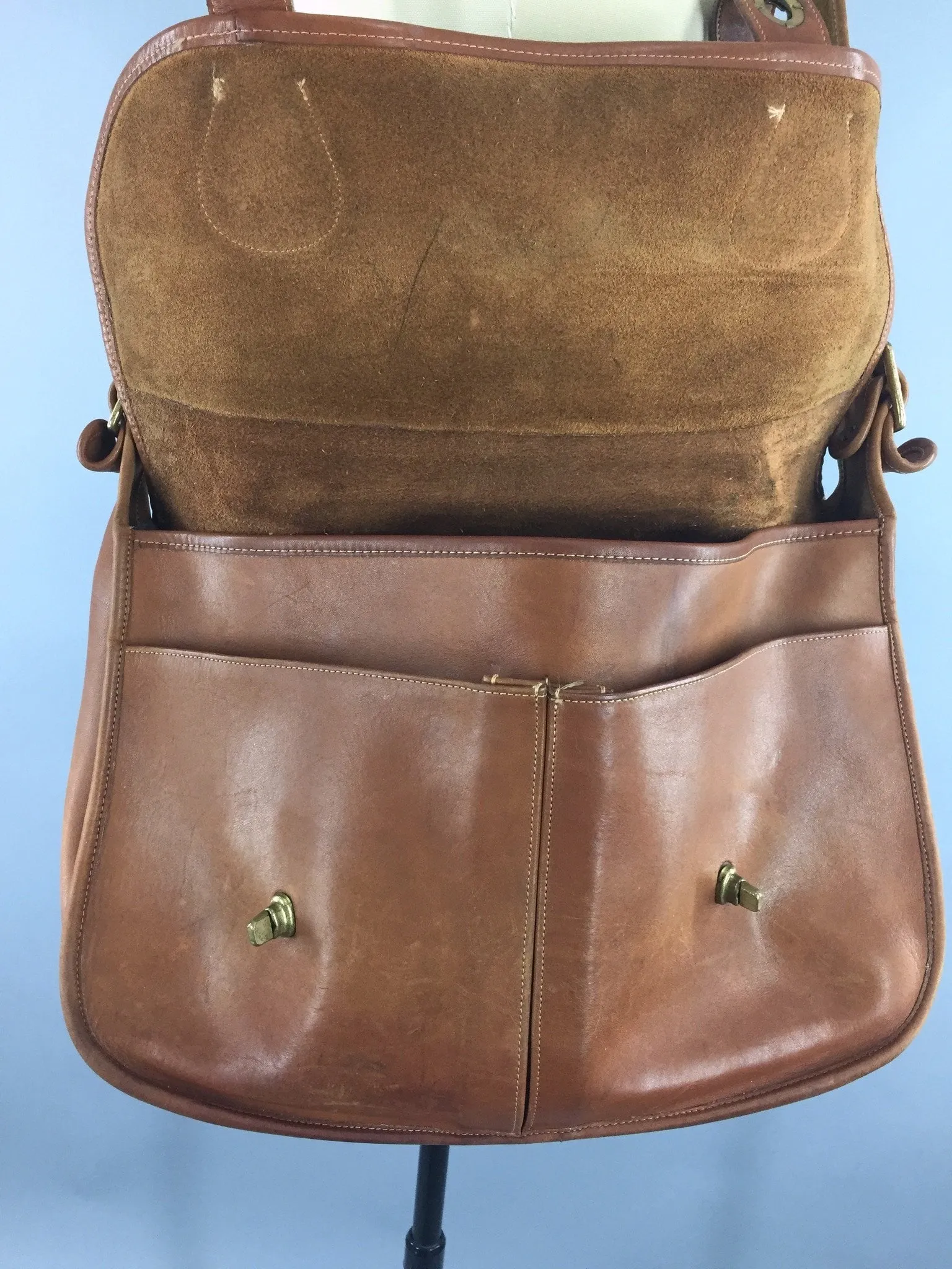 Vintage 1970s Coach Tan Leather Musette Messenger Bag